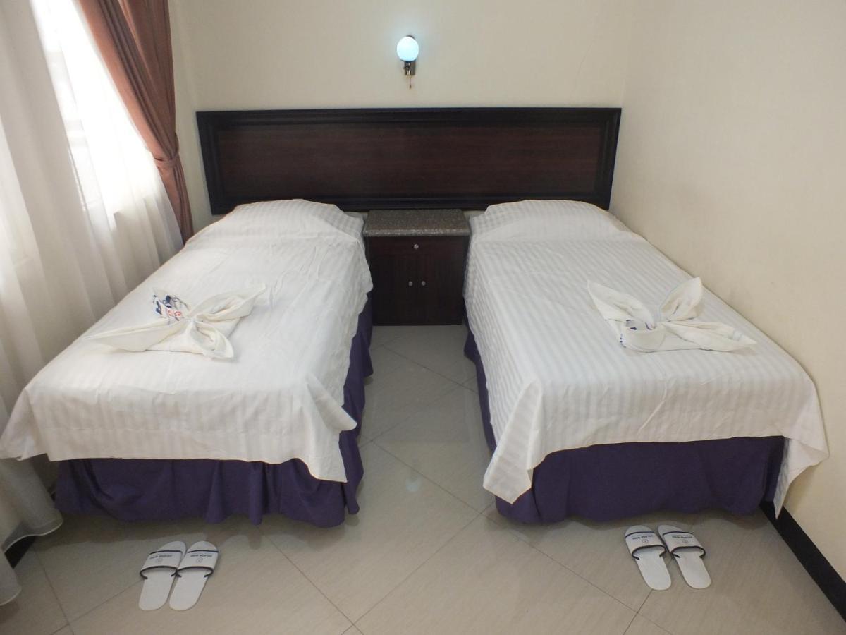 Delaga Biru Convention Hotel Bogor Bagian luar foto
